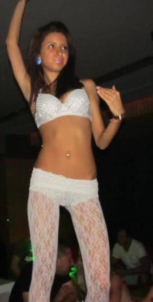 Raina (22) | Michigan Adult Dating and Private Meetups