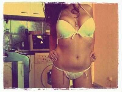 Paola (21) in Pennsylvania | Discreet Private Dating
