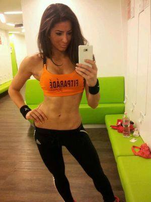 Private Chat with Dara (22) in British Colombia