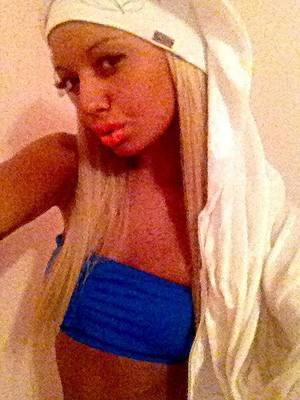 Private Chat with Kallie (19) in Alberta