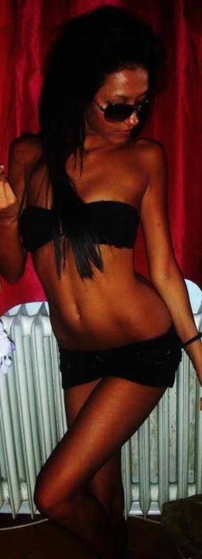 Meet Nia (29) from British Colombia | Confidential Encounters