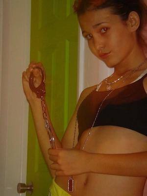 Angelica (25) in Quebec | Discreet Private Dating