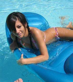 Mary (25) in Florida | Discreet Private Dating