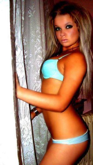 Meet Yasmeen (29) from Pennsylvania | Confidential Encounters
