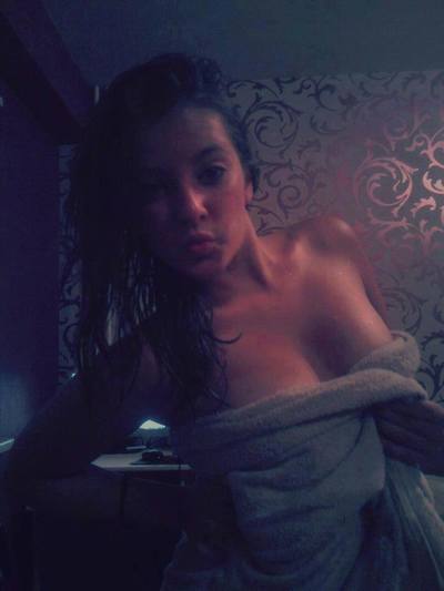 Ana (26) in British Colombia | Discreet Private Dating