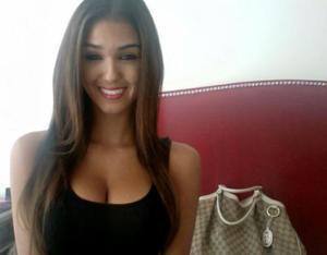 Meet Mari (23) from Colorado | Confidential Encounters