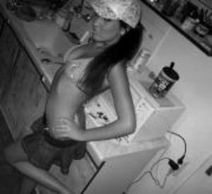 Meet Kaylee (23) from New York | Confidential Encounters