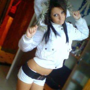 Meet Allison (28) from Michigan | Confidential Encounters