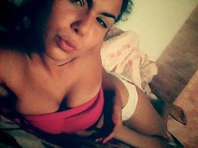 Meet Yasmin (22) from Maryland | Confidential Encounters