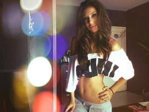 Photo of Violet (23) from Washington, DC dating profile