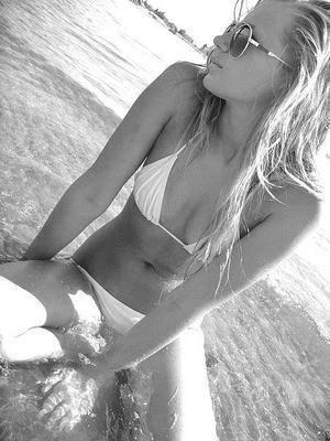 Meet Jaylin (22) from Illinois | Confidential Encounters