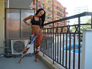 Meet Laurie (26) from Quebec | Confidential Encounters