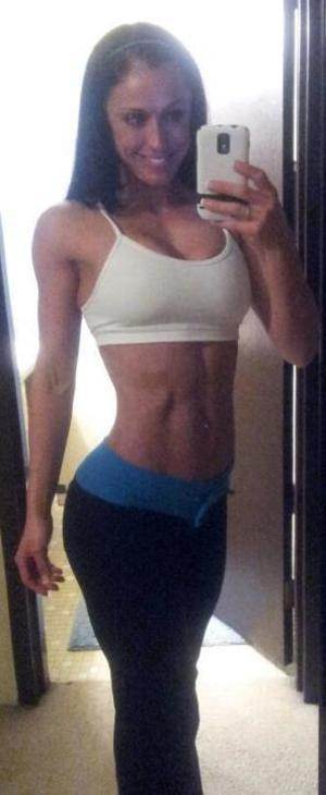 Danielle, age 18, profile photo from Toronto, ONT