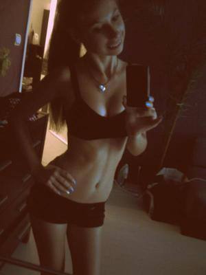 Meet Alecia (21) from Texas | Confidential Encounters