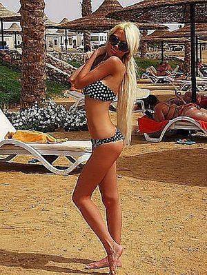 Meet Lydia (22) from California | Confidential Encounters