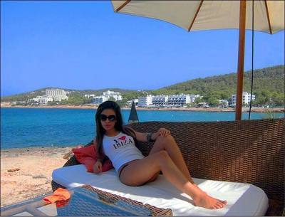 Private Chat with Kourtney (27) in British Colombia