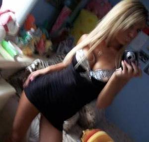 Meet Elsie (24) from Pennsylvania | Confidential Encounters