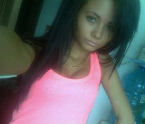 Aliza (24) in Ohio | Discreet Private Dating