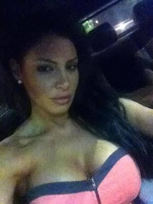 Karen (21) in Alabama | Discreet Private Dating