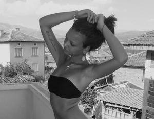 Rachael (19) in Florida | Discreet Private Dating