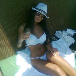 Private Chat with Leila (26) in California