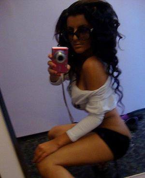 Angela (18), Washington, DC adult dating profile image