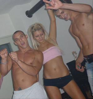 Meet Toni (24) from Kansas | Confidential Encounters