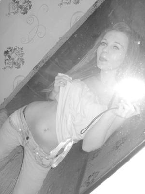 Nancy from Louisiana is interested in nsa sex with a nice, young man