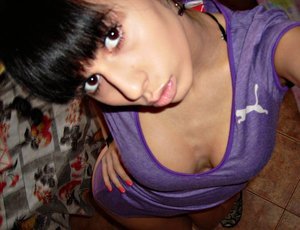 Looking for girls down to fuck? Aliza from North Carolina is your girl