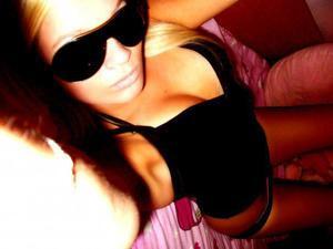 Viviana from Virginia is looking for adult webcam chat