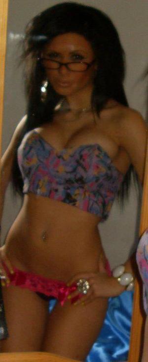 Vanessa from Washington is interested in nsa sex with a nice, young man