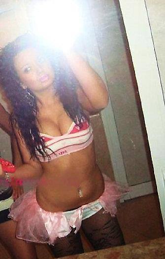 Brianne from Oklahoma is looking for adult webcam chat