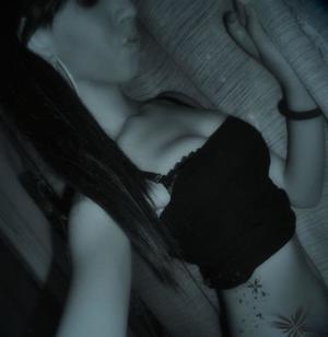 Precious from Tennessee is looking for adult webcam chat