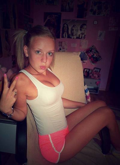 Looking for local cheaters? Take Kristine from Massachusetts home with you