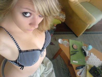Escorts like Gloria are down to fuck you now!