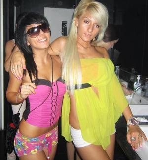 Looking for girls down to fuck? Roxanne from New York is your girl