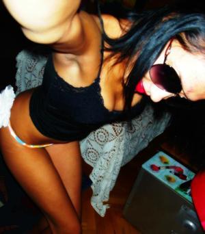 Nina from Missouri is interested in nsa sex with a nice, young man