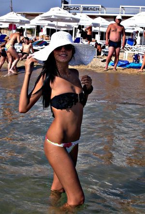 Meet local singles like Yvette from Michigan who want to fuck tonight