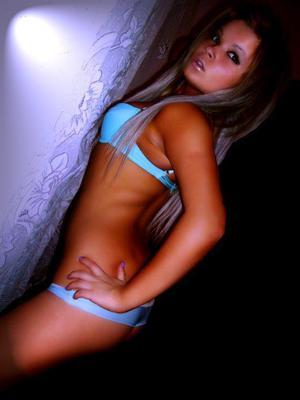 Amelia from Delaware is looking for adult webcam chat