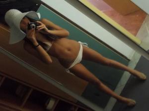 Meet local singles like Yasmine from Texas who want to fuck tonight