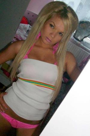 Looking for local cheaters? Take Krysta from Texas home with you