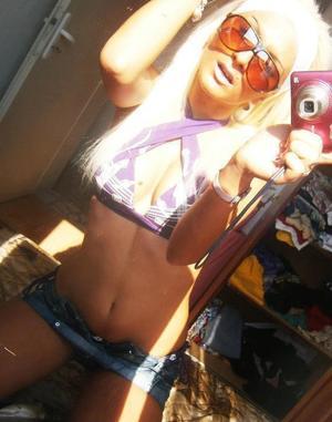 Kathyrn from Gas, Kansas is looking for adult webcam chat