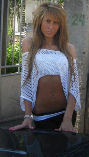Kacey from Colorado is looking for adult webcam chat