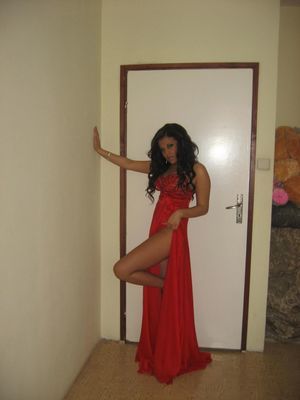 Looking for local cheaters? Take Veronica from Minnesota home with you