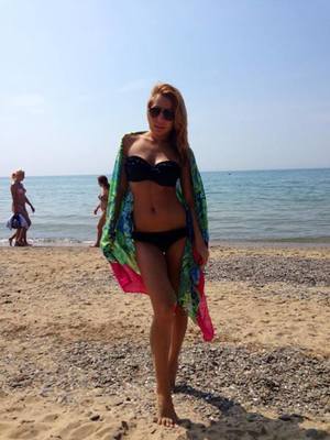 Escorts like Katie are down to fuck you now!