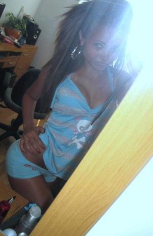 Gracelynn from Colorado is looking for adult webcam chat
