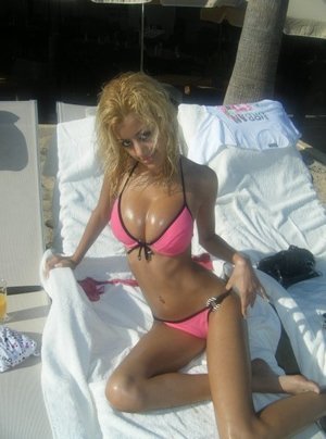 Alisha from Maryland is interested in nsa sex with a nice, young man