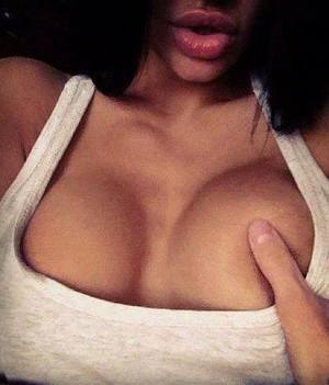 Charla from Culp Creek, Oregon is looking for adult webcam chat