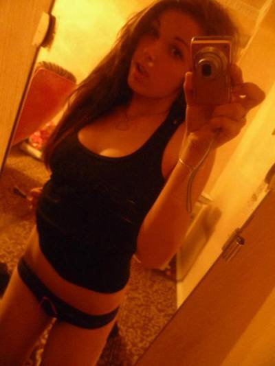 Meet local singles like Roxana from Missouri who want to fuck tonight