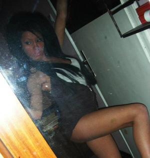Karla from Missouri is interested in nsa sex with a nice, young man
